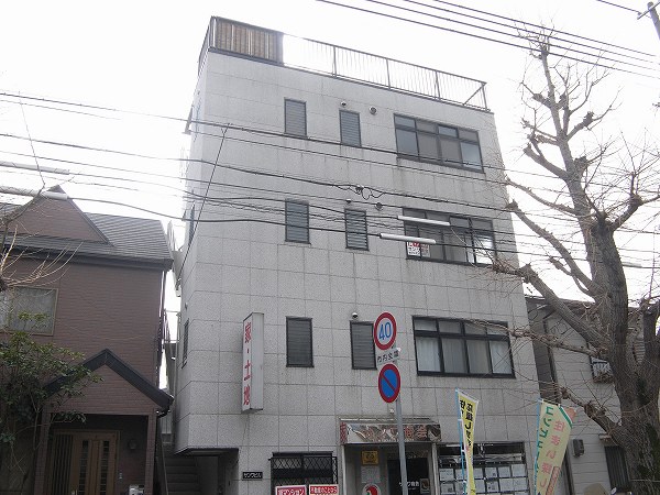 窓が大きくて明るいお部屋♪室内美麗です!の投稿ブログの詳細