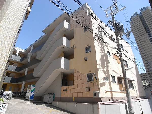 H16年に室内全面リニューアル!この立地でこの家賃はお得!の投稿ブログの詳細
