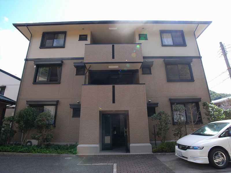 神戸市北区谷上西町の賃貸物件外観写真