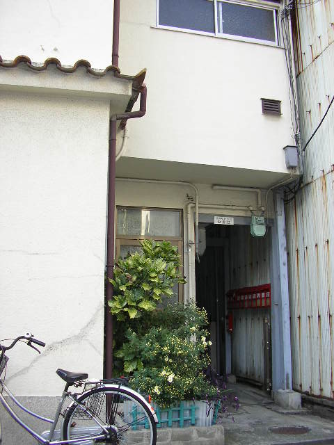 神戸市営地下鉄線湊川公園の賃貸物件外観写真