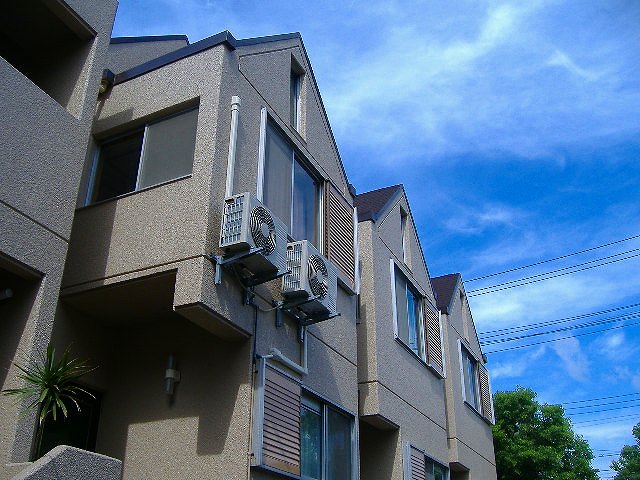 芦屋市春日町の賃貸物件外観写真