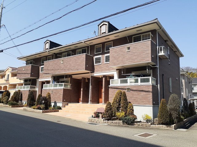 神戸市北区八多町中の賃貸