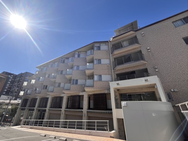 神戸市中央区山本通(JR東海道本線(近畿)三ノ宮駅)のマンション賃貸物件 外観写真