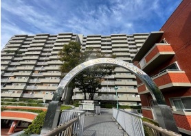 神戸市中央区港島中町の賃貸