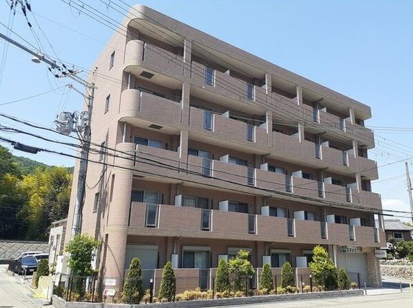 神戸市北区谷上東町(神戸電鉄有馬線花山駅)のマンション賃貸物件 外観写真