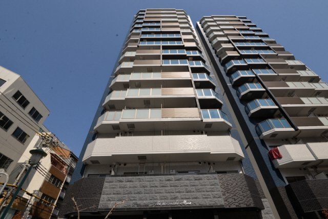 神戸市中央区海岸通(JR東海道本線(近畿)元町駅)のマンション賃貸物件 外観写真