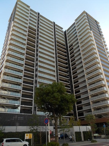 神戸市中央区東川崎町の賃貸