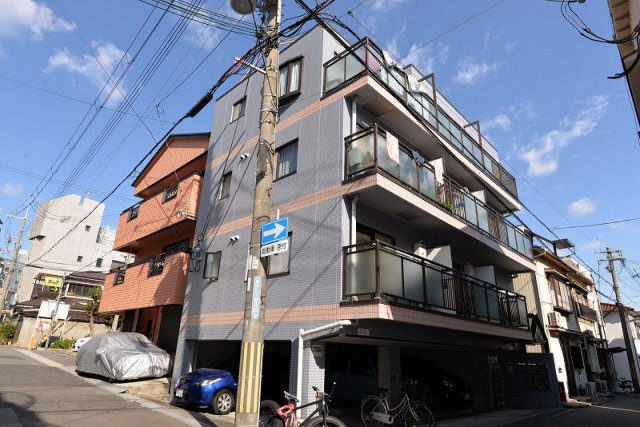 神戸市中央区楠町(JR東海道本線(近畿)神戸駅)のマンション賃貸物件 外観写真
