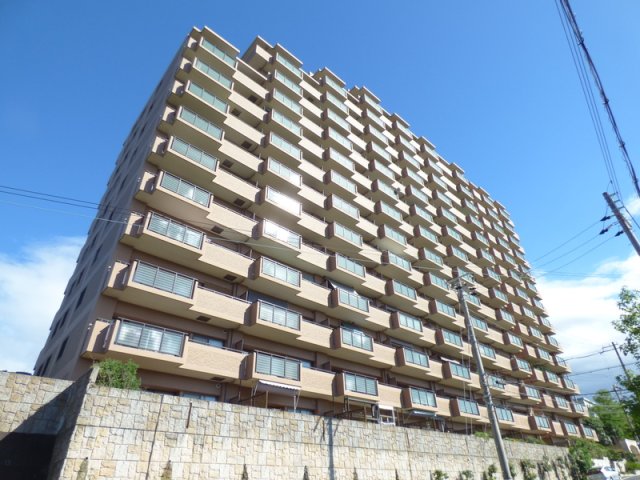 神戸市須磨区多井畑南町の賃貸