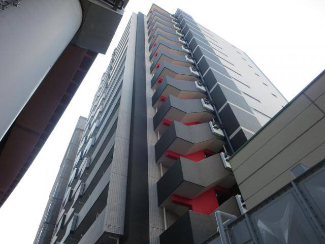神戸市中央区浜辺通(JR東海道本線(近畿)三ノ宮駅)のマンション賃貸物件 外観写真