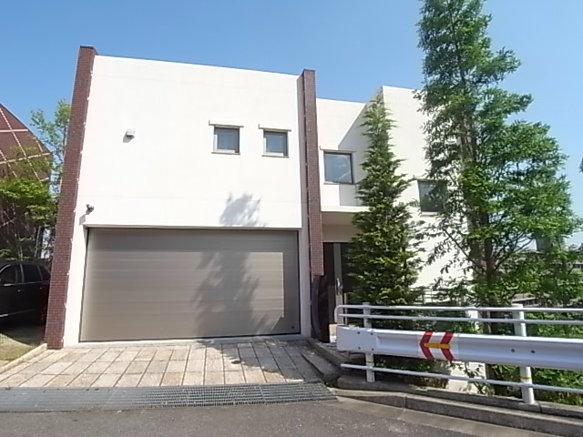 西宮市甲陽園西山町の賃貸