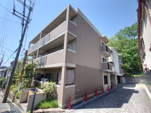 西宮市甲陽園日之出町の賃貸