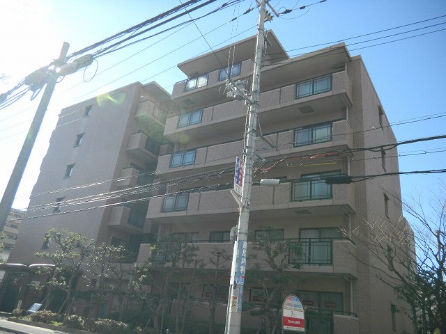 神戸市東灘区甲南町の賃貸物件外観写真