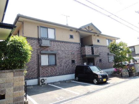 三木市志染町中自由が丘の賃貸