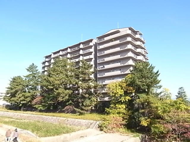西宮市田近野町の賃貸