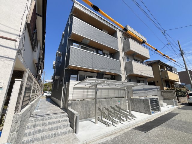 西宮市小松南町の賃貸