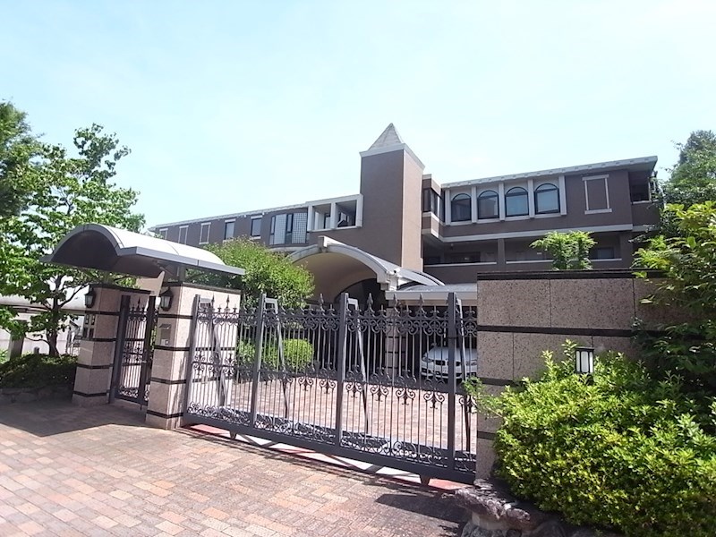 西宮市甲陽園日之出町の賃貸